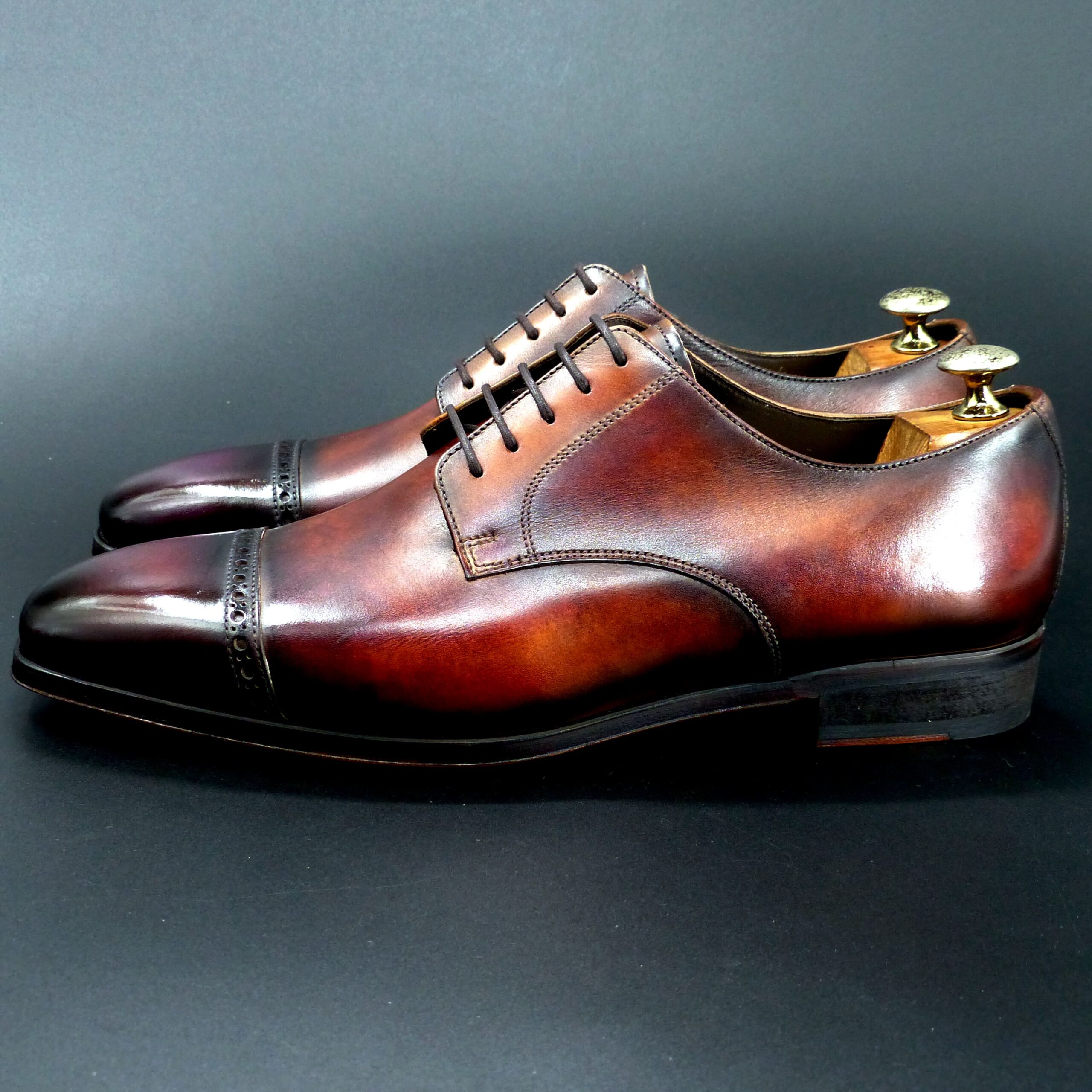 Men's Derby Hover 1